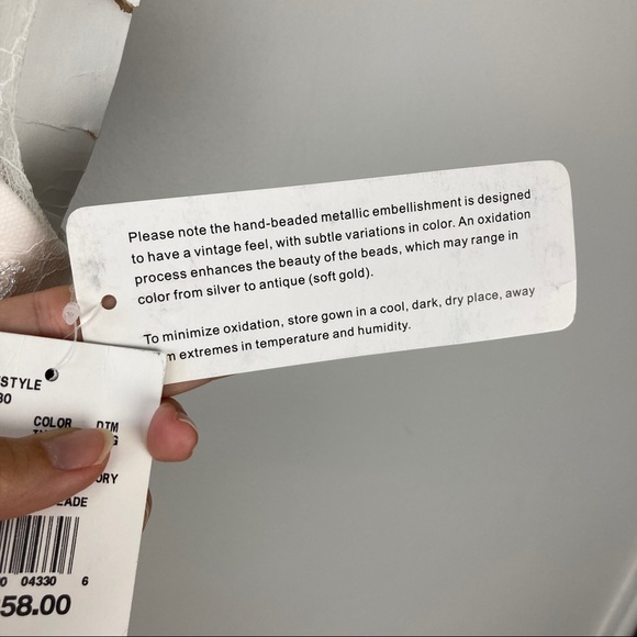 NWT Oleg Cassini CW748 Wedding Dress - Picture 8 of 14